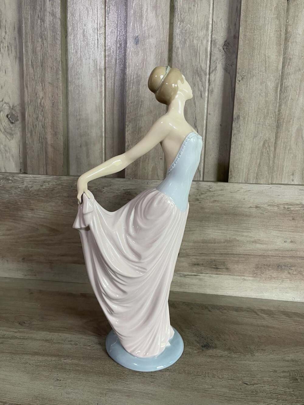 Lladro Porcelain Figurine 'Dancer' #5050 - Picture 3 of 6
